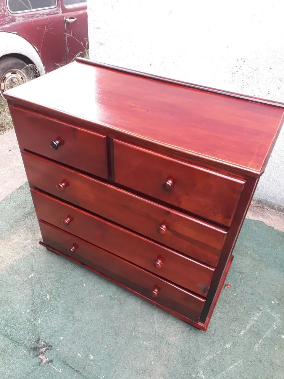 Comoda de madeira maciça 