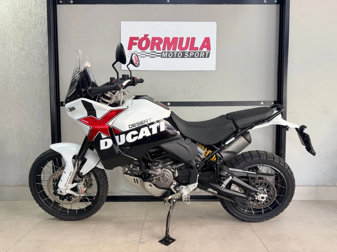 DUCATI DESERT X 2023 - Foto 3