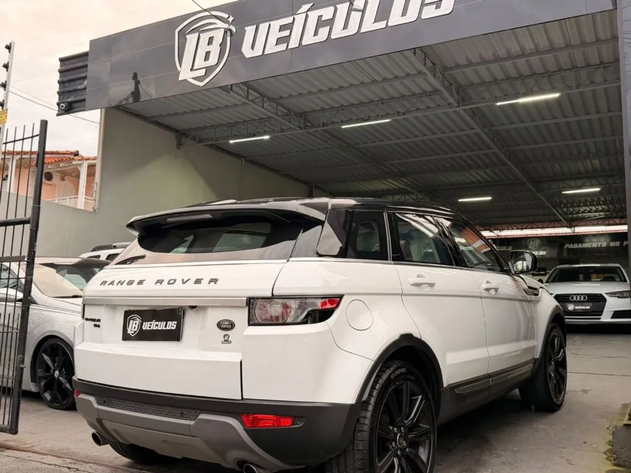 Land Rover Range Rover Evoque Prestige 2.0 Aut. 5P 2013 - Foto 3