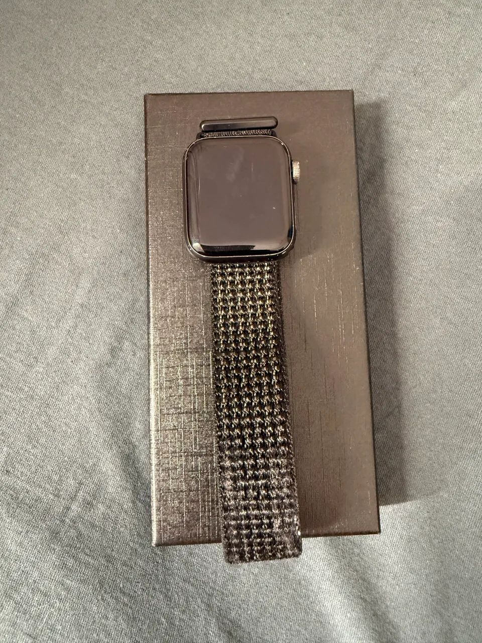 Apple Watch SE 40 mm (GPS + Celular)