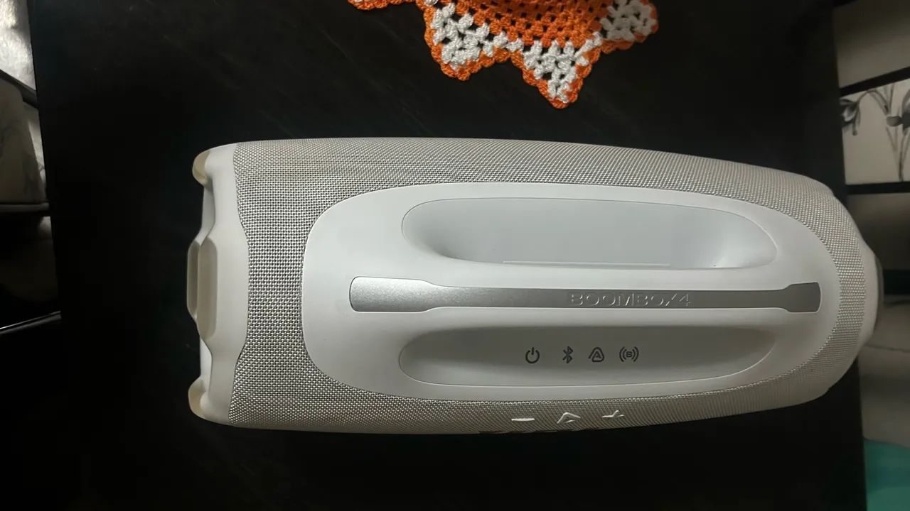 Vendo bombox 4 - cor branca  - Foto 3