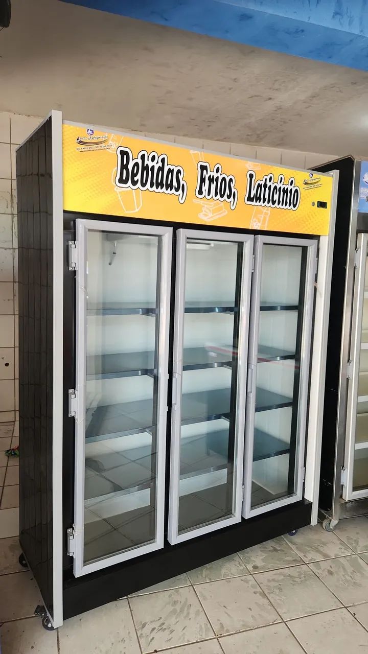 Expositor Auto Serviço 1,50m 03 Portas Novo