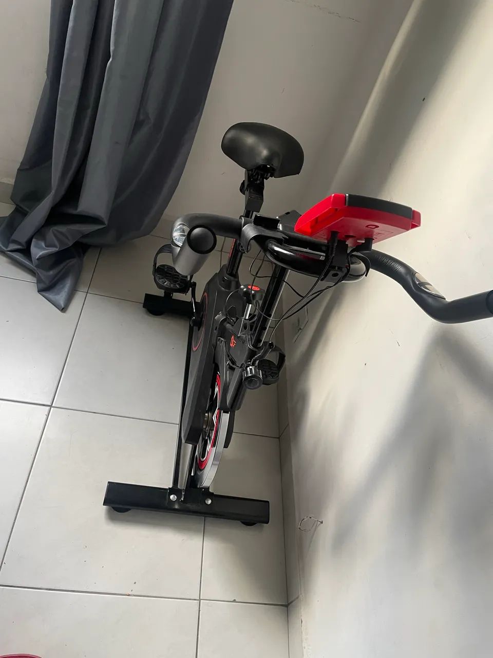 Bicicleta ergométrica semi nova  - Foto 3