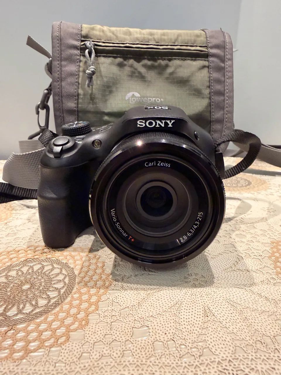 Câmera Sony DSC HX300 + Bolsa Lowepro