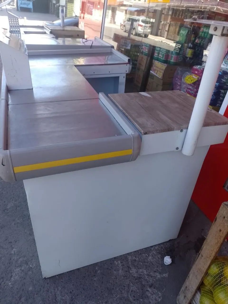 Vendo balcão em excelente condições  - Foto 3