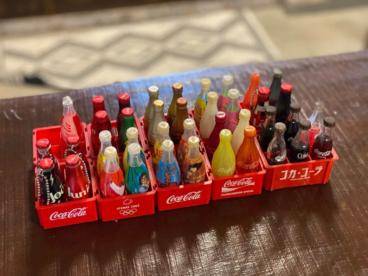 Lote engradados coca cola anos 80 e 2000 - Foto 2