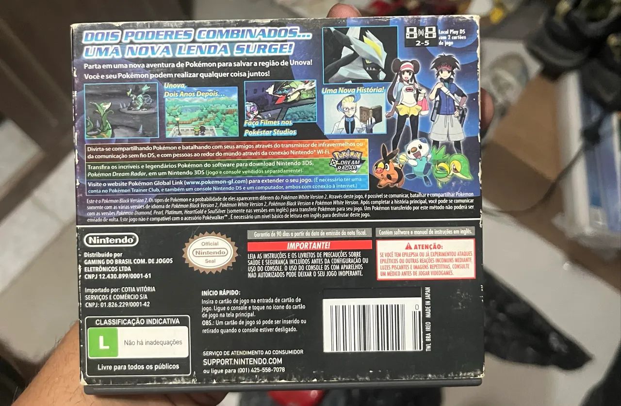 Pokémon black 2 com luva  - Foto 3