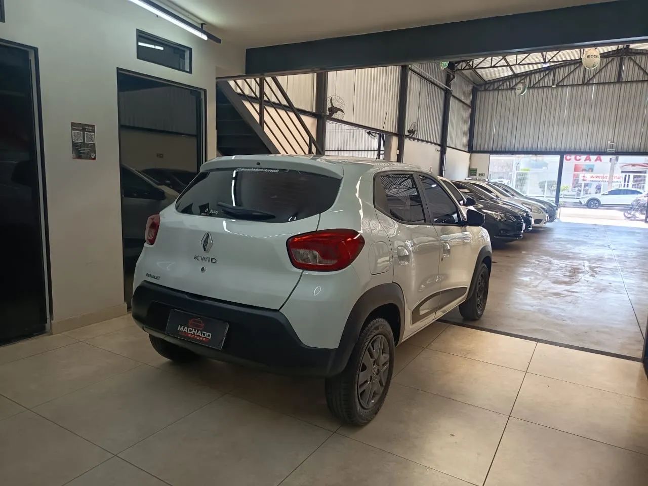 Renault Kwid Intense 1.0 Flex 12V 5P Mec. 2020 - Foto 4