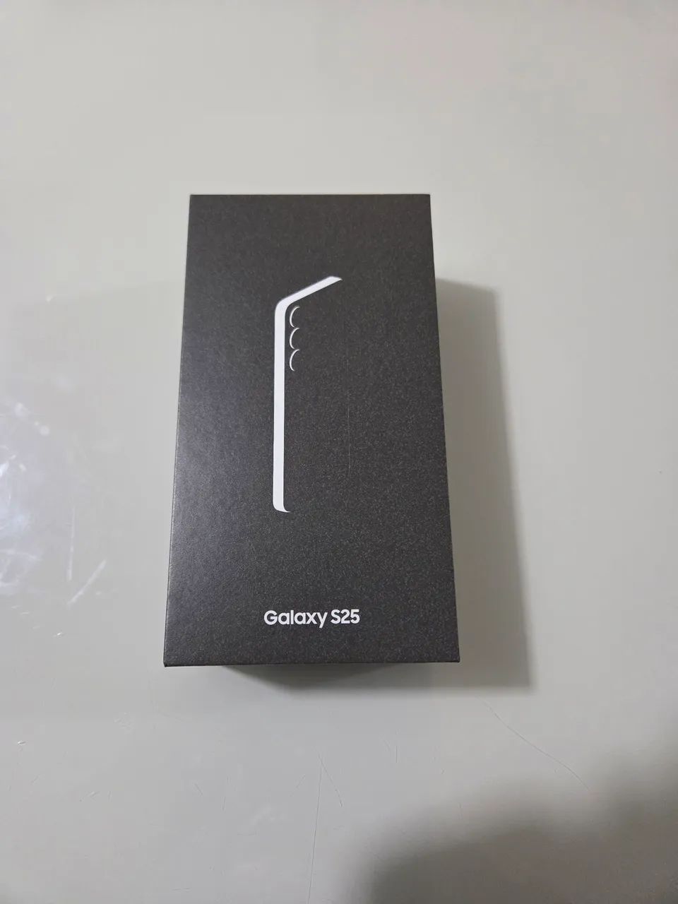 S25 256GB + NF 09 meses de garantia.