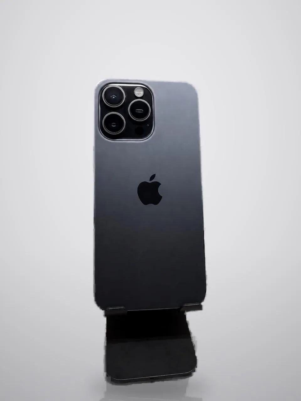 iPhone 15 Pro Max 256gb - Z E R O - Titânio Preto - Celulares e