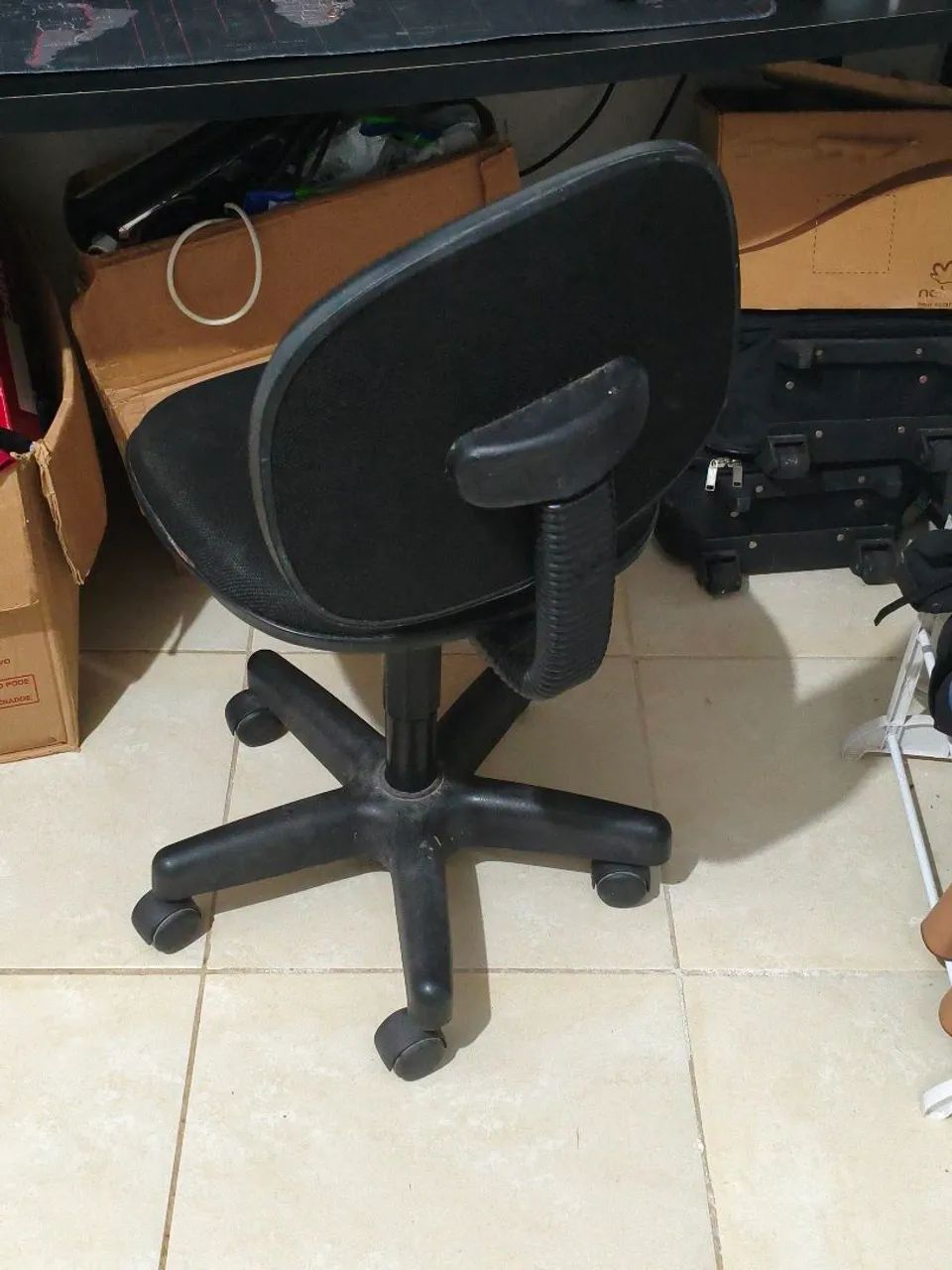 Cadeira escritório simples  - Foto 2