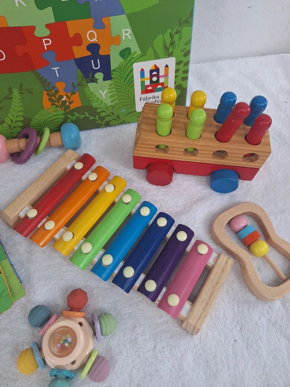 Combo brinquedos de bebê educativos e de madeira  - Foto 2