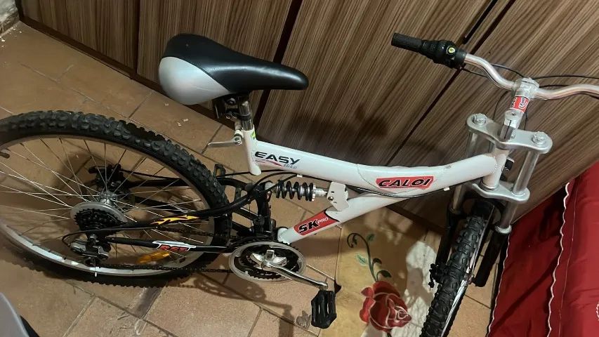 Bicicleta freio a disco com marcha caloi - Foto 2