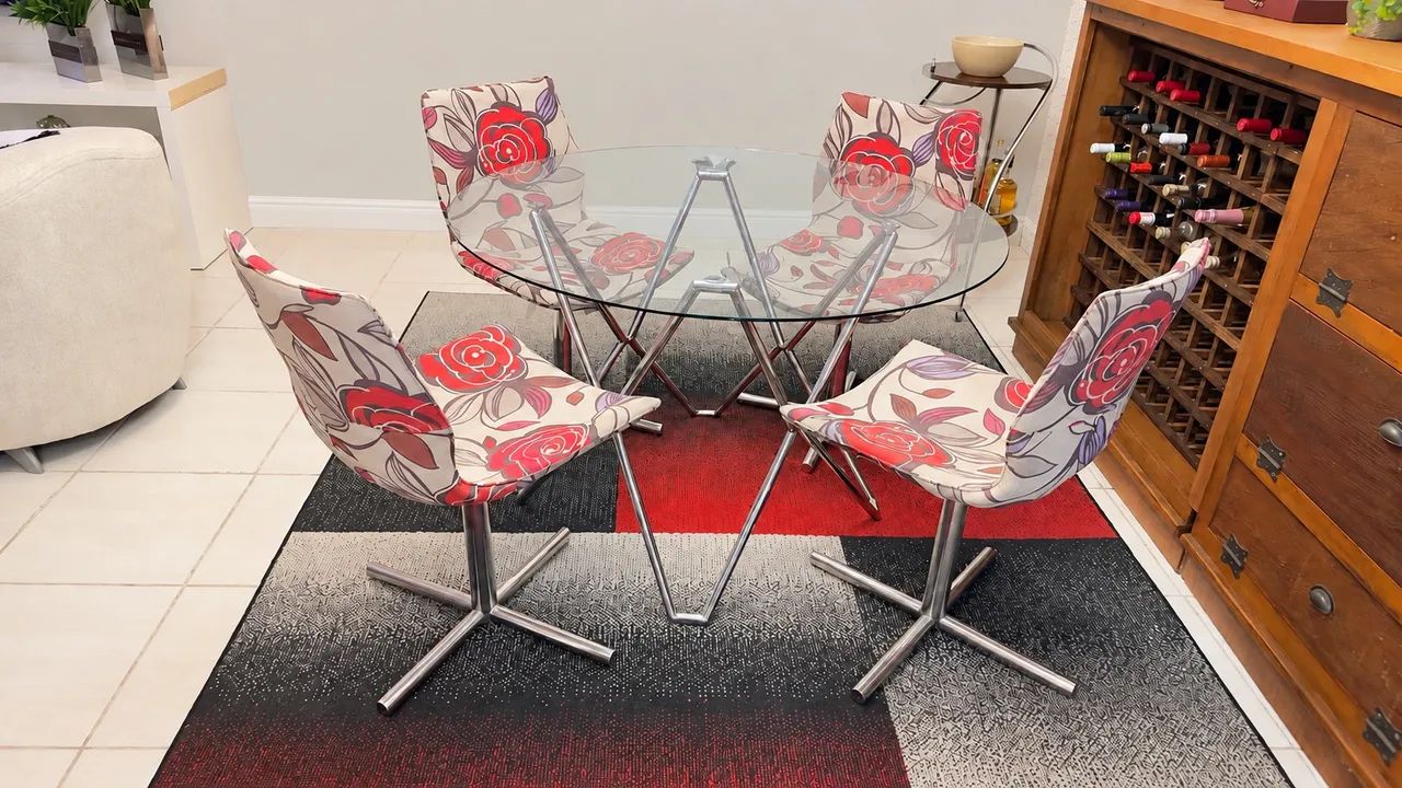CONJUNTO DE JANTAR GRIFFE INOX ? MESA DE VIDRO + 4 CADEIRAS GIRATÓRIAS - Foto 2