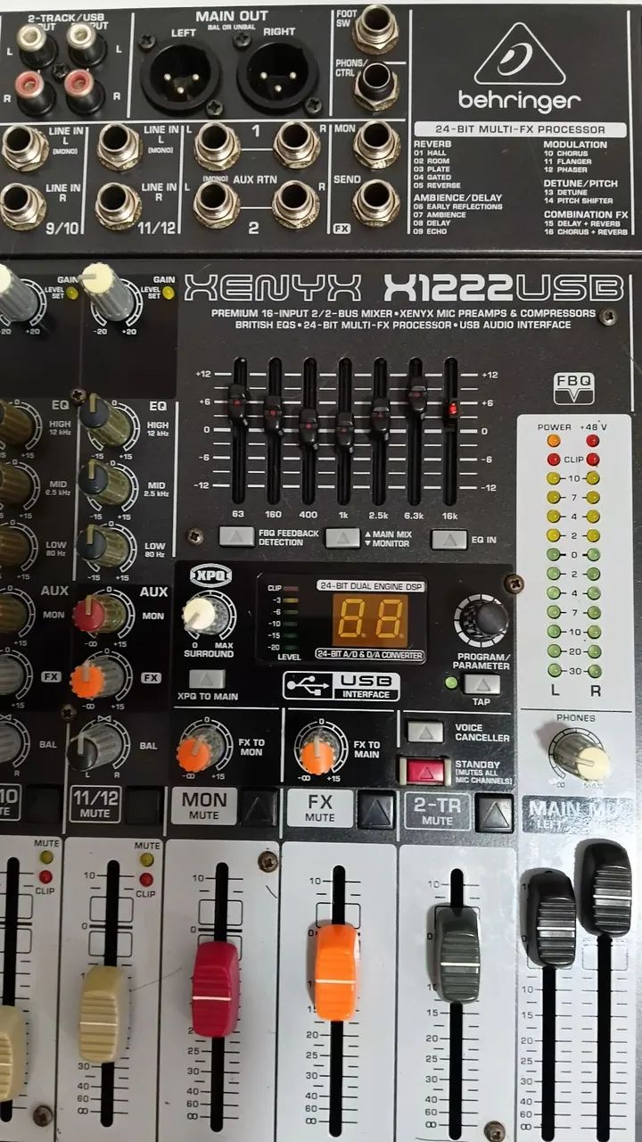 Mesa de som Behringer  - Foto 4