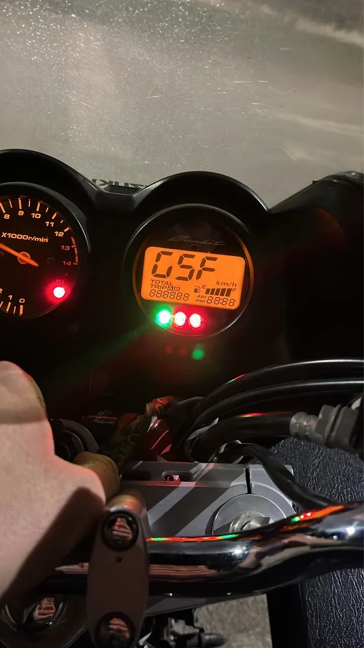 Bandit 650s impecável Baixo KM - Foto 5