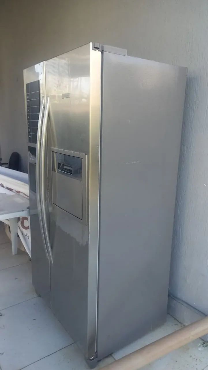 Vendo geladeira 