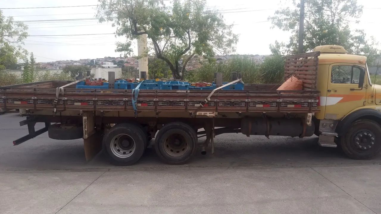 Caminhão 1113 - Foto 2