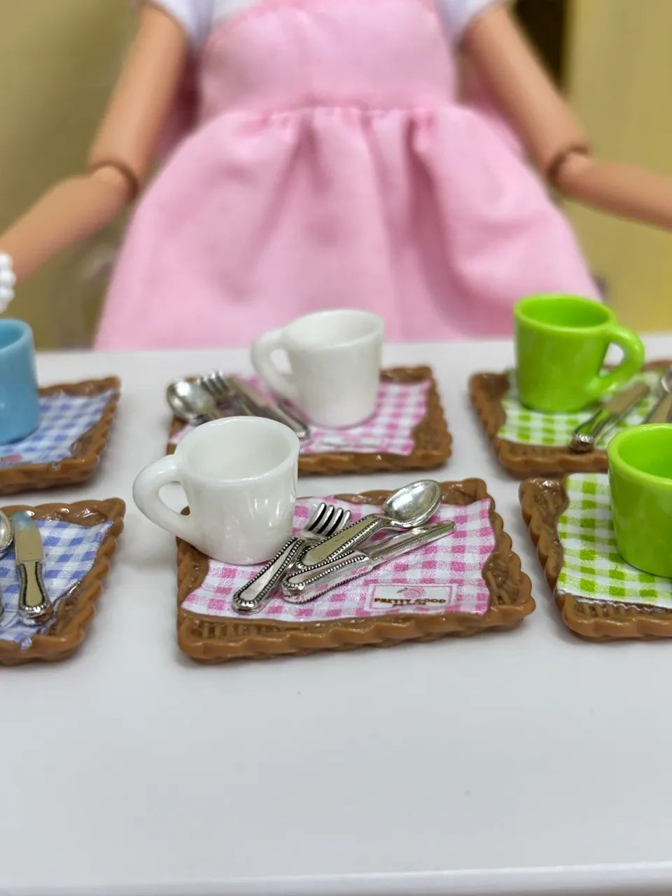 Louças barbie lote  - Foto 3