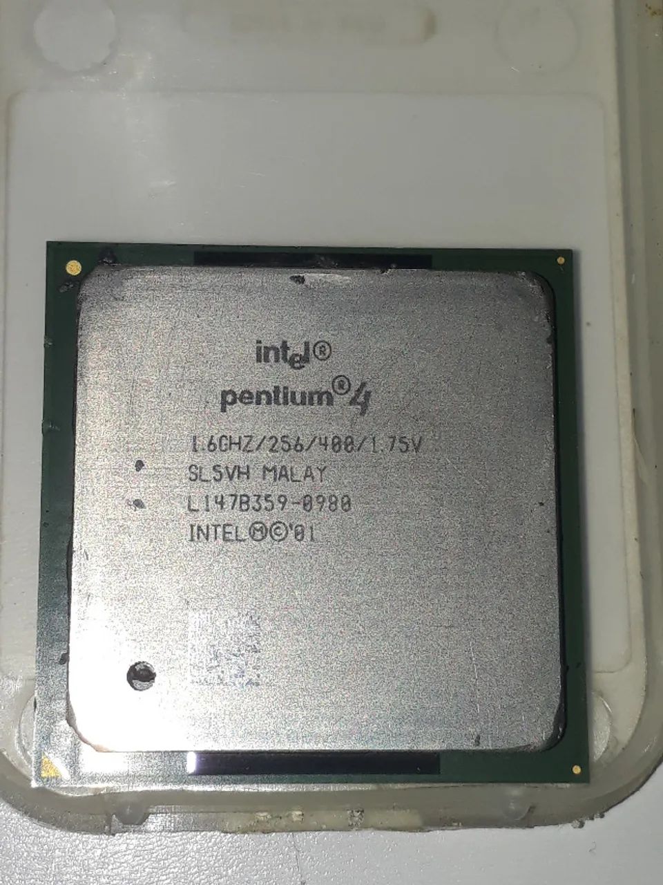 Processador Intel Pentium 4 1,60 GHz Cache de 256 K 400 MHz - Foto 2