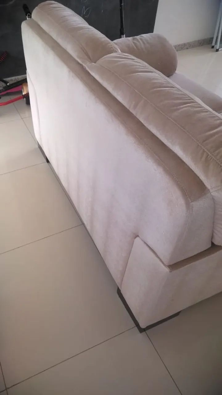 Sofa 2 lugares - cor dourado- Lojas Plenitude - Foto 3