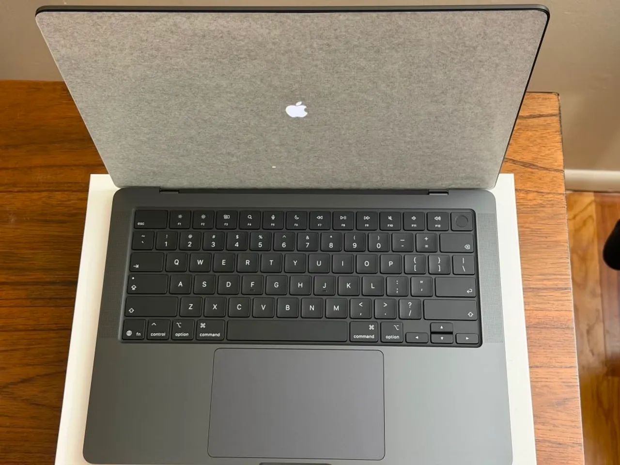 Macbook Pro M5 Pro 14? 24GB 1TB