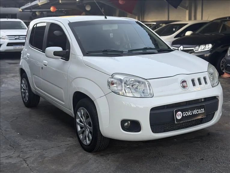 Fiat Uno UNO ATTRACTIVE 1.4 EVO Fire Flex 8V 4p 2013
