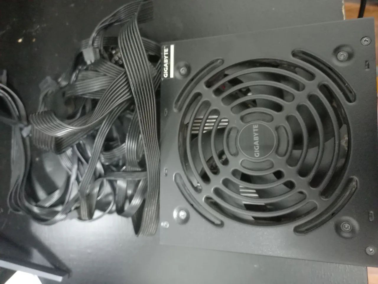 FONTE GIGABYTE 550W 80 PLUS - Foto 2