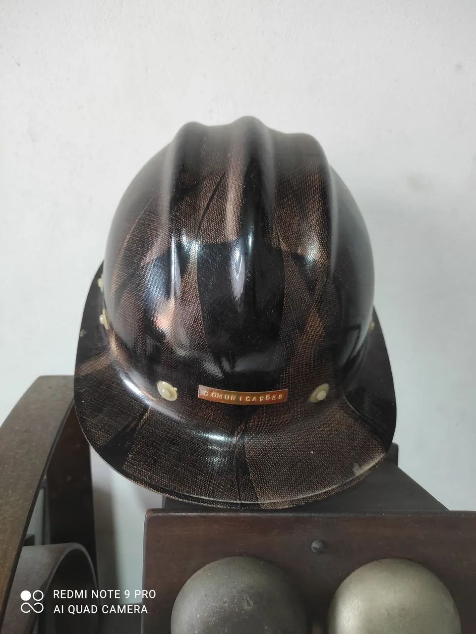 Capacete de fibra, antigo:
