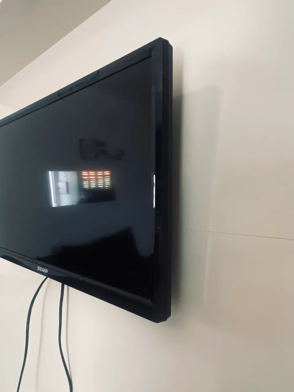 televisão de marca Semp