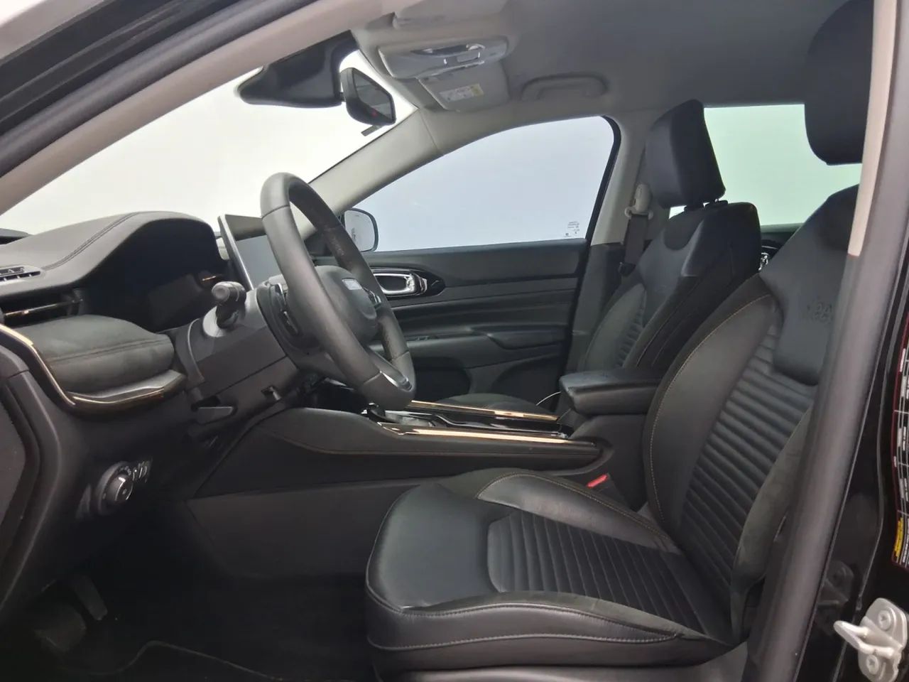 Jeep Commander Limited T270 1.3 TB Flex Aut., foto 16 de 18