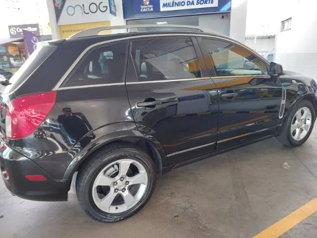 Captiva 53 mil Km rodados. Blindada. Teto Solar, Muito nova. Extra! Luxo Total, Conforto. - Foto 5