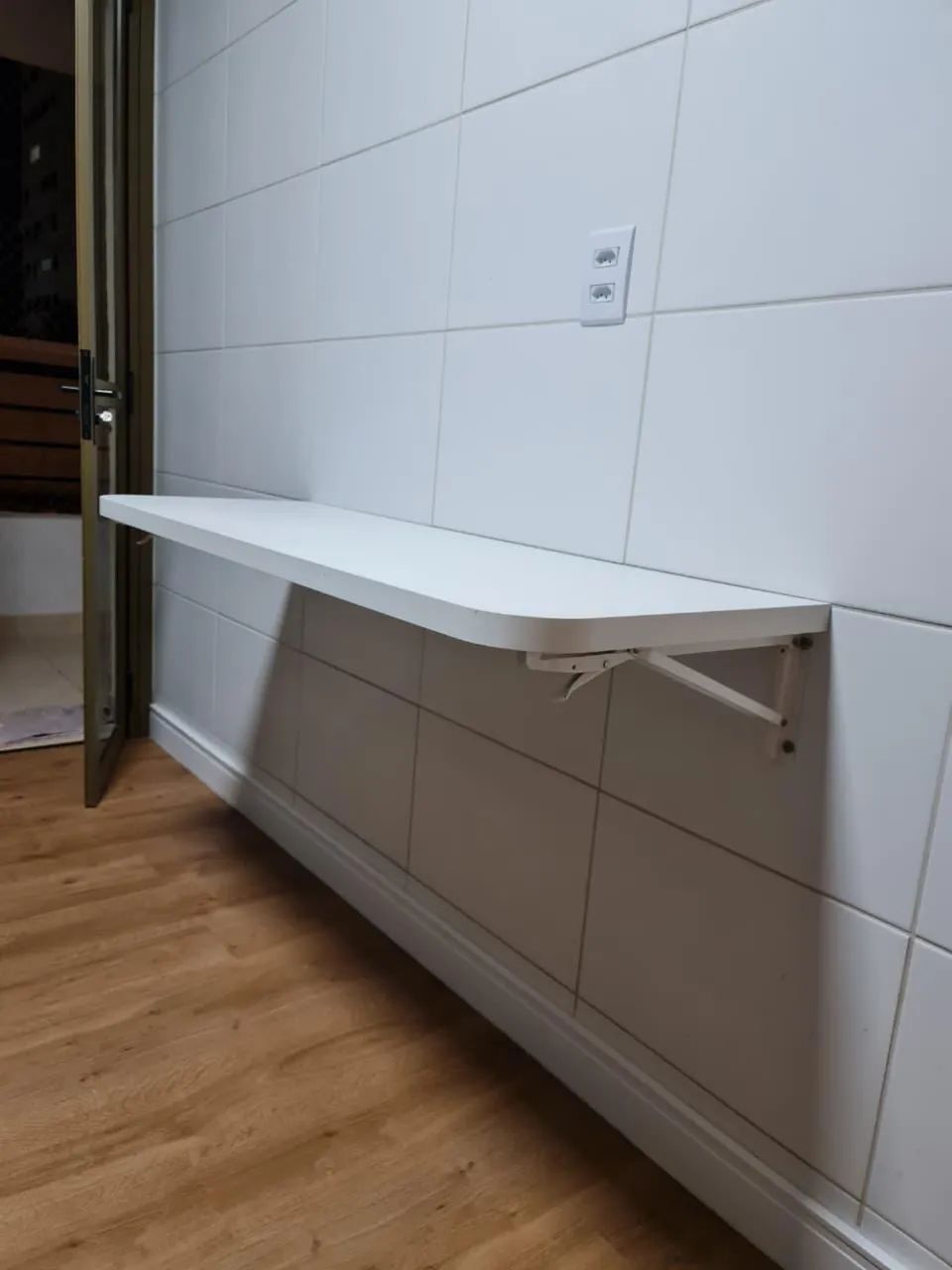 Mesa retrátil com 2 cadeiras  - Foto 3