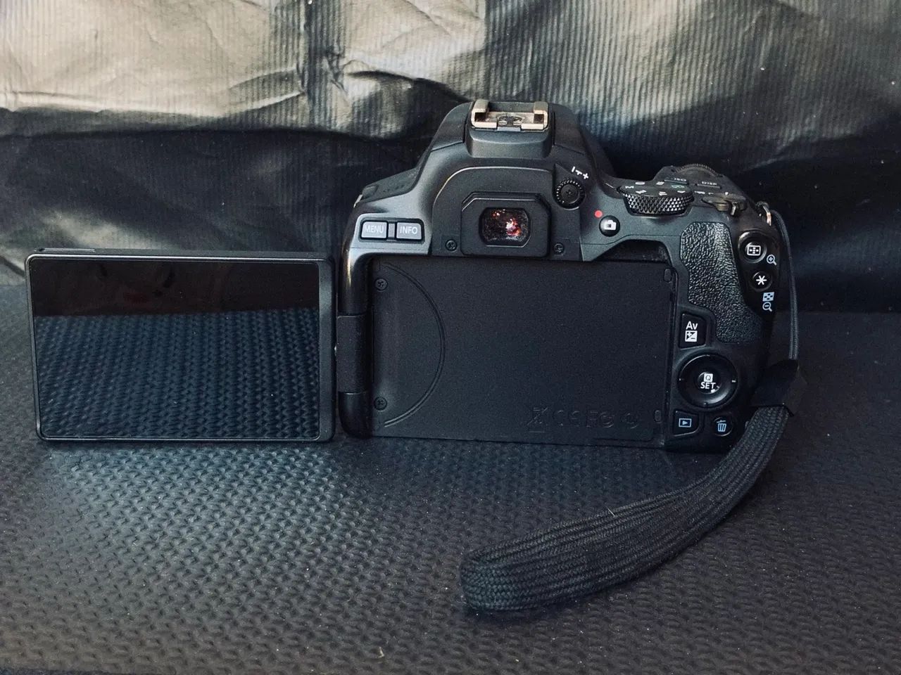 CAMERA CANON SL3 - Foto 3