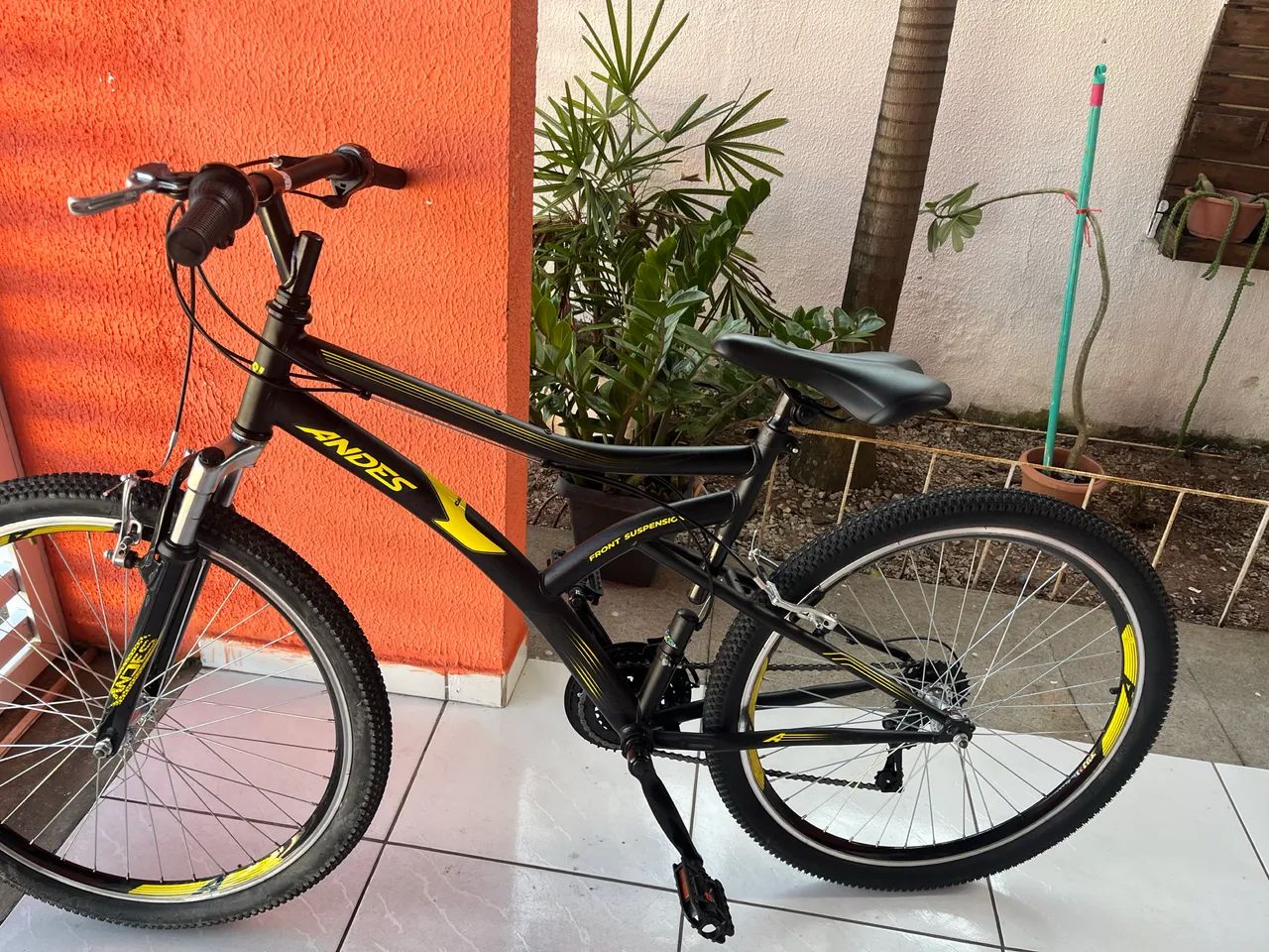 Vendo uma bicicleta caloi nova