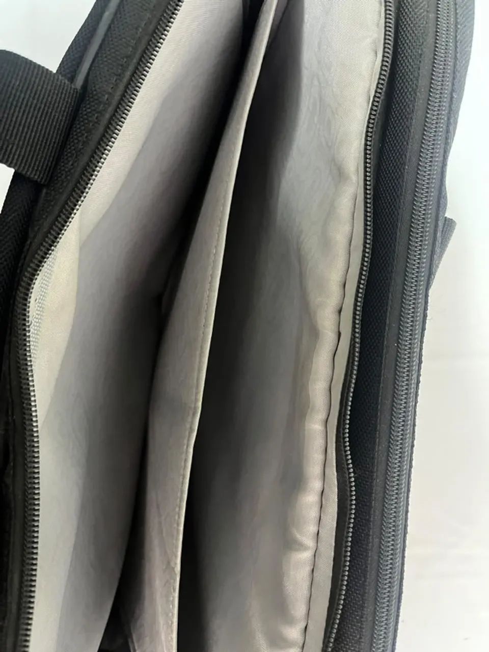 Bolsa Transversal Notebook OGIO - Foto 4
