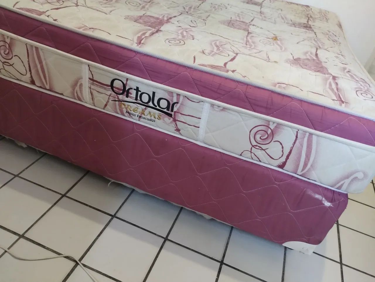 VENDO CAMA USADA BOAS CONDIÇÕES  - Foto 4