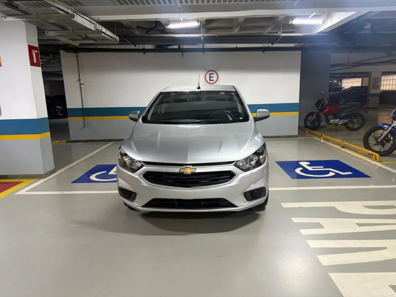 Chevrolet Onix Hatch LT 1.0 8V Flexpower 5P Mec. 2017 - Foto 12