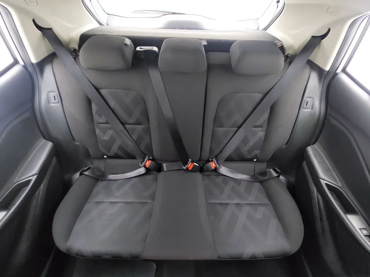 Chevrolet Onix Hatch 1.0 12V Flex Mec. 4P, foto 18 de 18