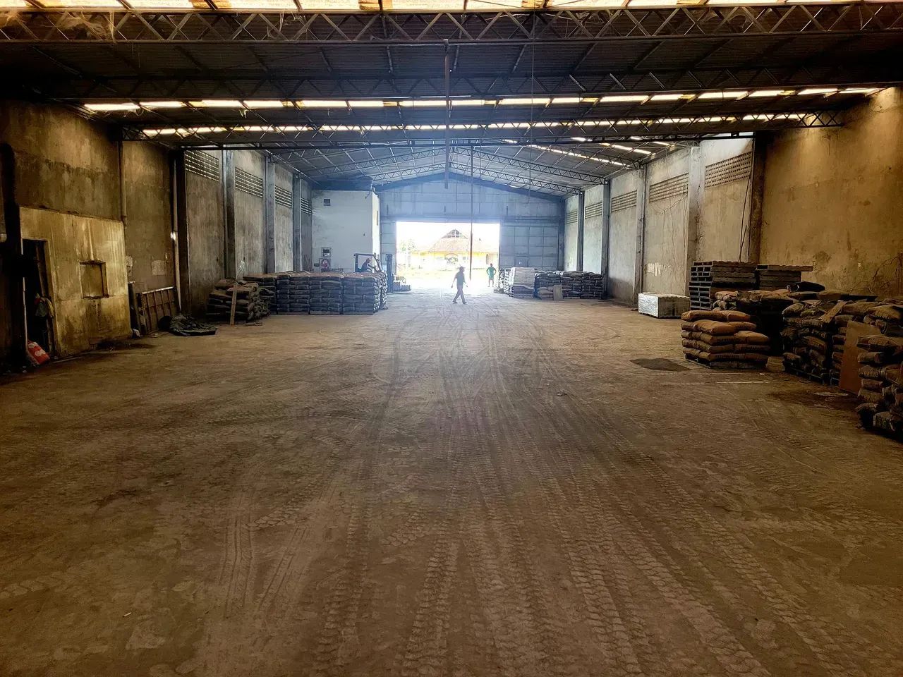 Lene Pegado Vende Galpão com 1.100 m² na Br 316 Km 24 Benevides - Foto 2