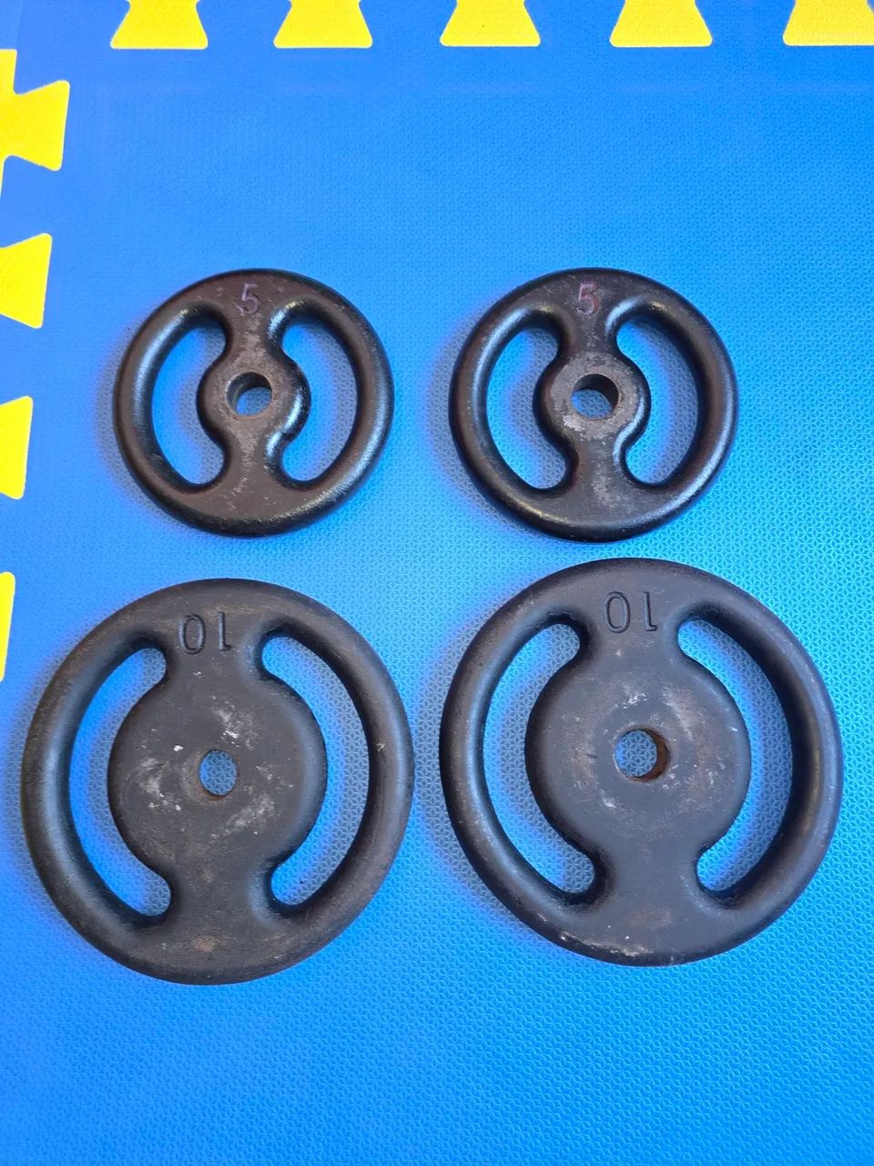 30kg de anilhas. 