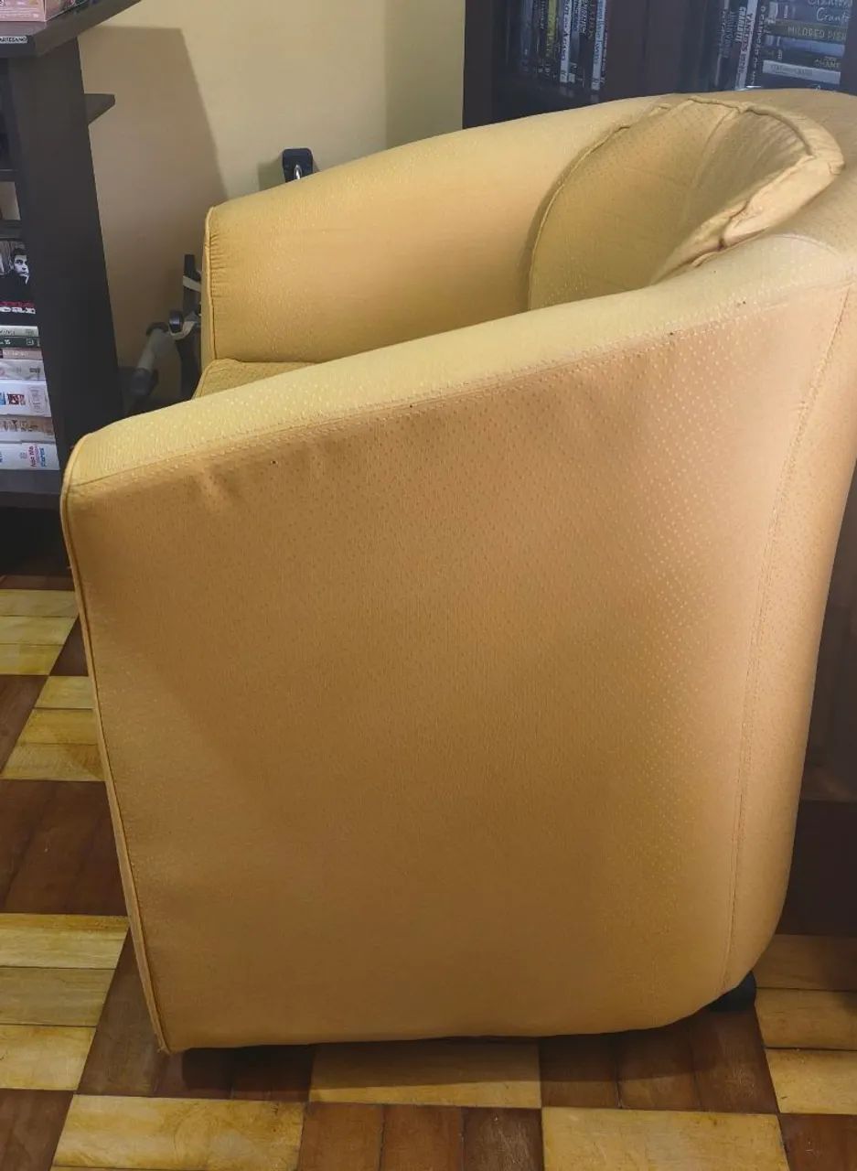 DUAS POLTRONAS DE APROXIMAÇÃO  - Foto 4