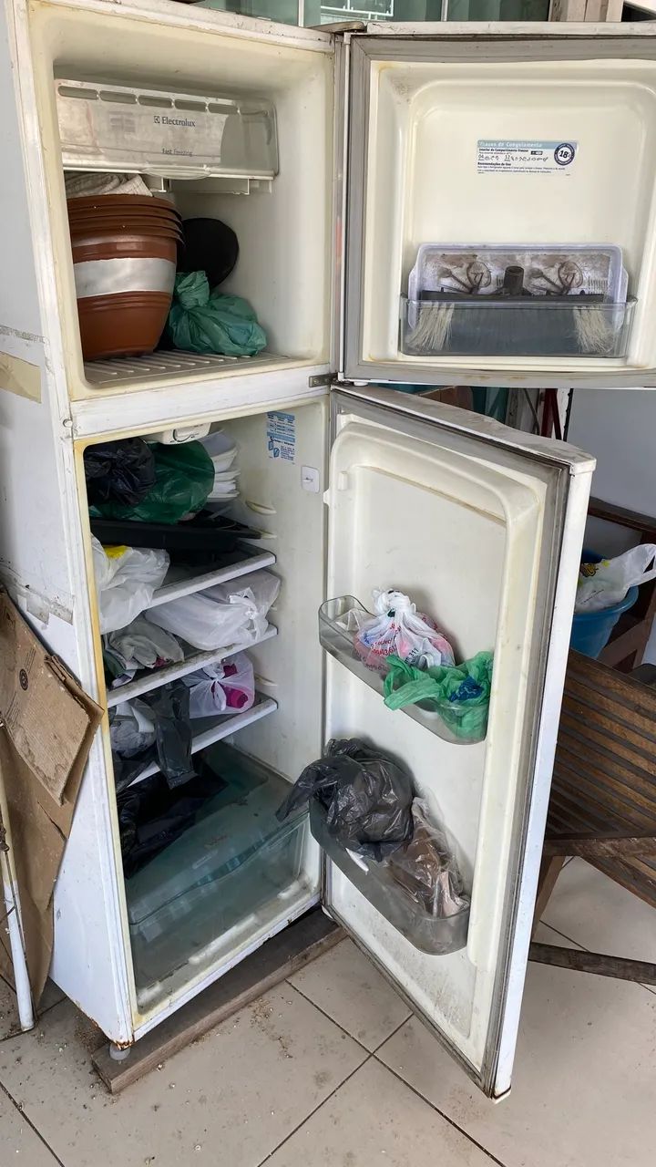 Vendo geladeira sem gás 