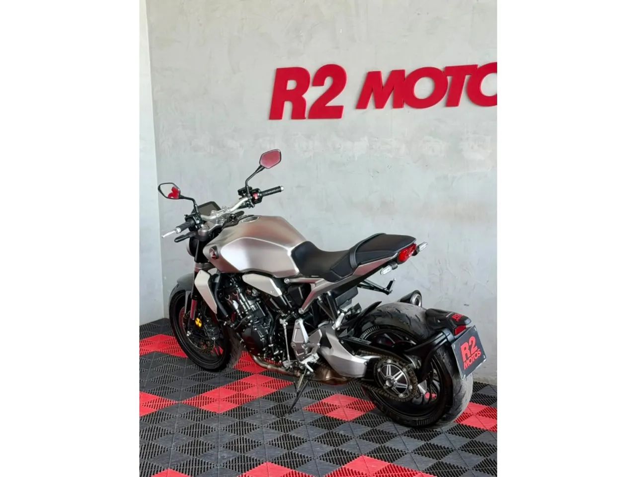 Honda Cb 1000r 2023 - Foto 4