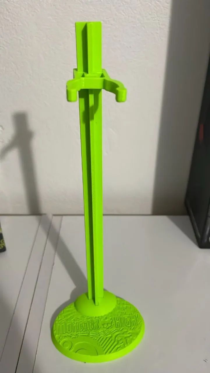 Suporte 3D para MonsterHigh doll