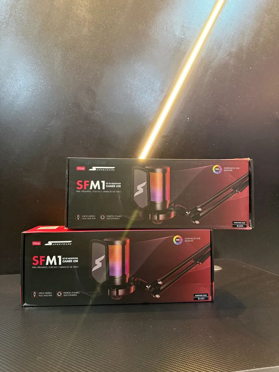 Microfone Gamer RGB Fifine SF com suporte