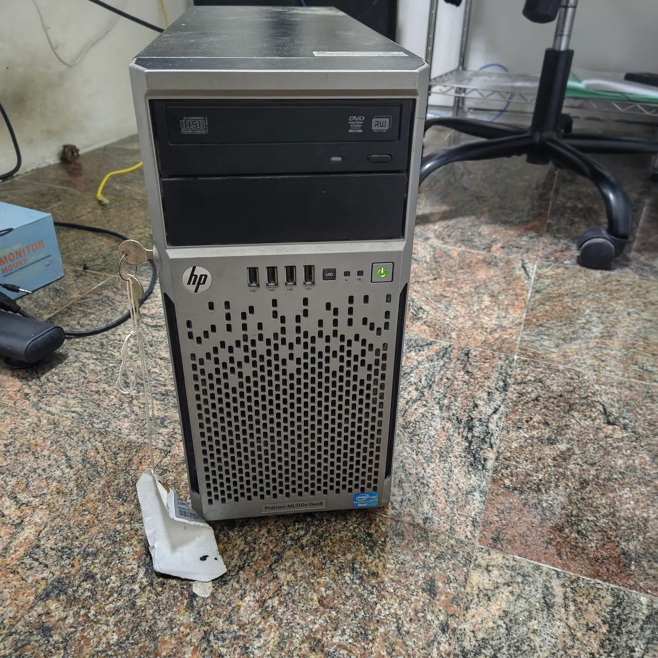 SERVIDOR HPPROLIANT MLE8
