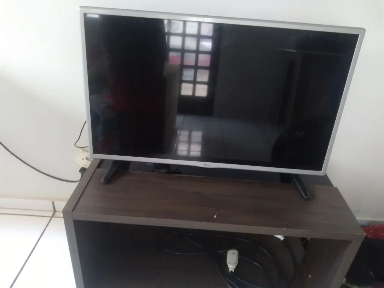 TV 32