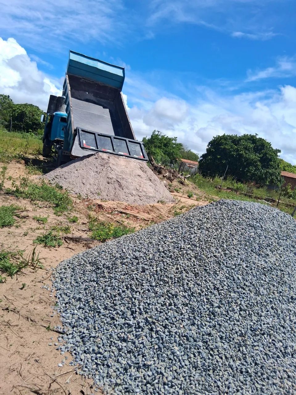 Areias, britas e aterros - Foto 2