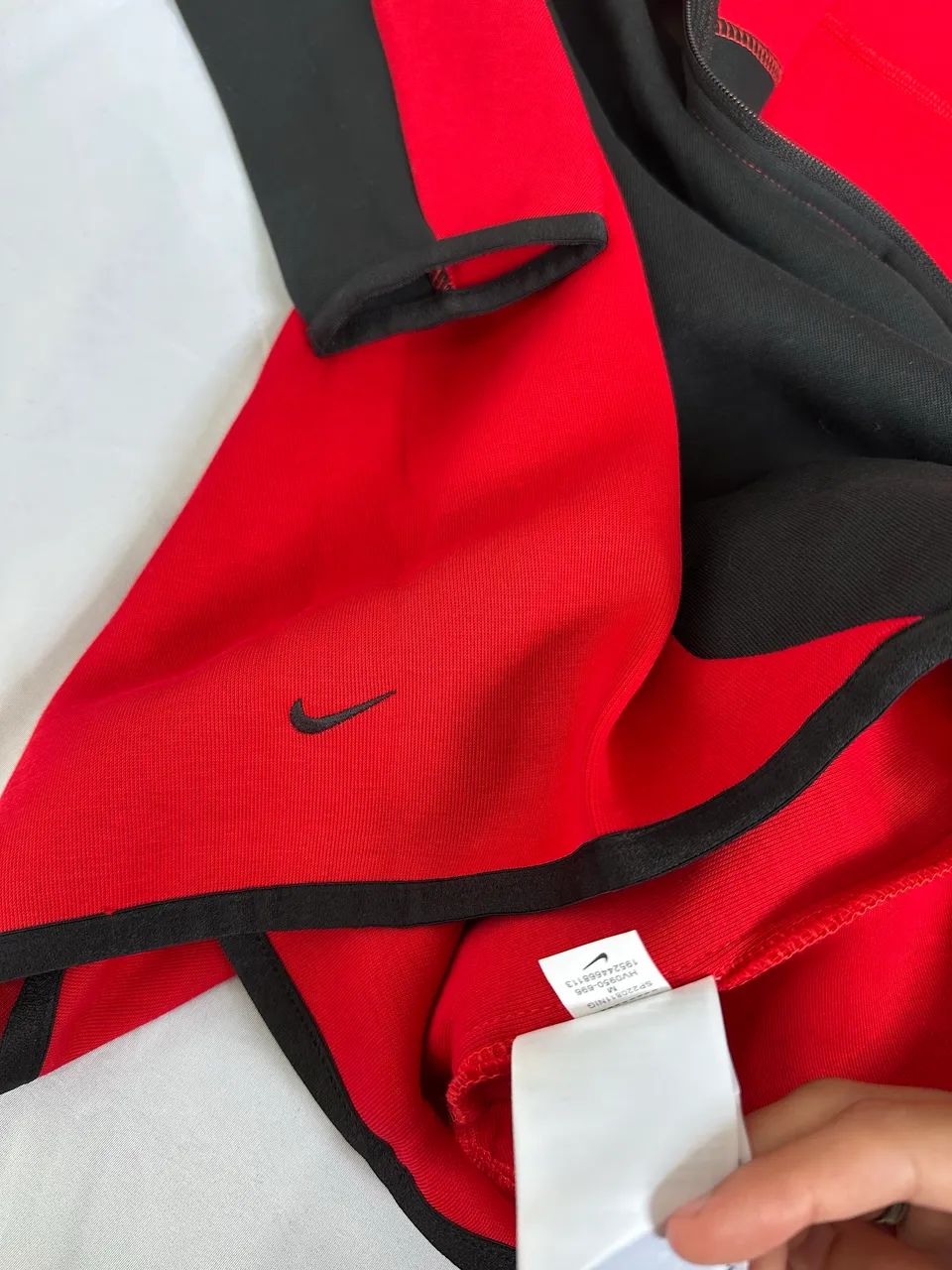 Nike Tech fleece vermelha e preta raro - Roupas - Osvaldo Cruz